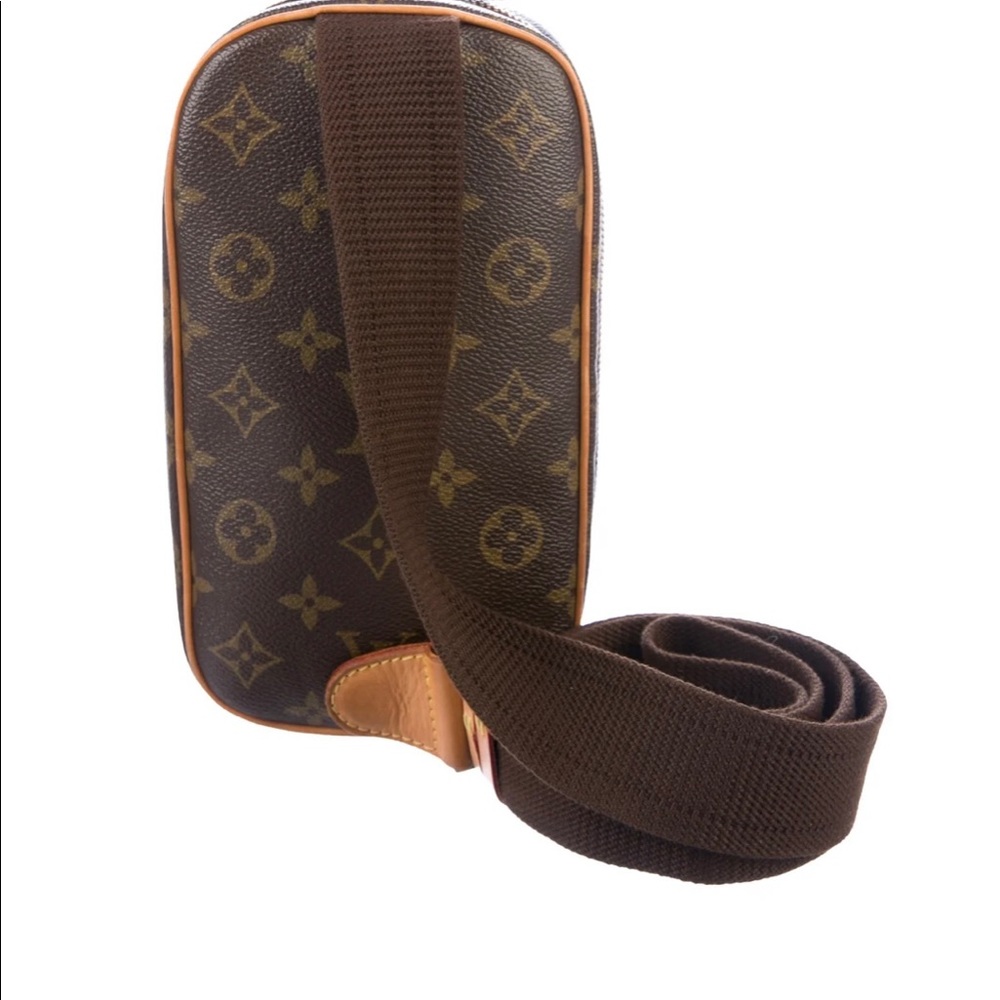 PRICE IS FIRM. I do not use!!! CAN BE WORN AS S FANNY PACK. Smoke free home.